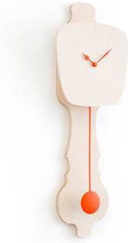 KLOQ Grote design wandklok met slinger in berkenhout & neon oranje