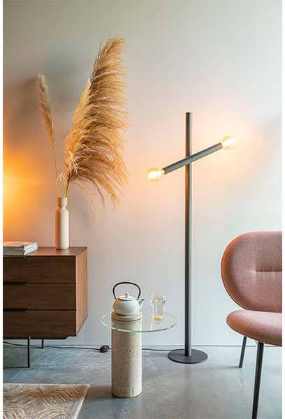 Zuiver Vloerlamp Hawk zwart metaal